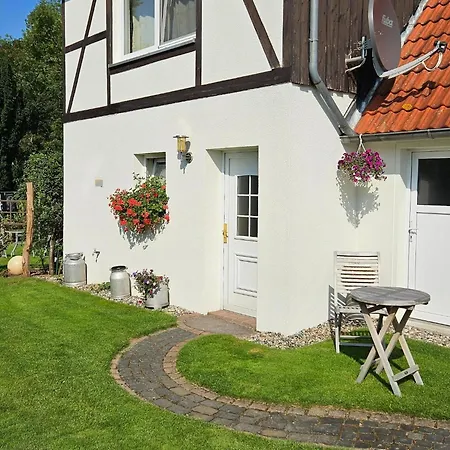 Modernes Mit Garten In